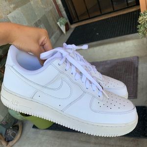 Air Force 1s men 9.5